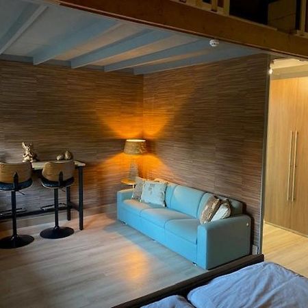 韦斯特莱Shed 100住宿加早餐旅馆 外观 照片